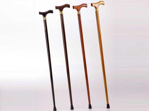 Bastones con Mango de Madera