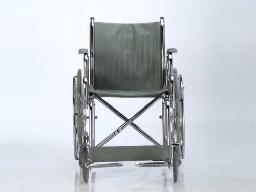 Sillas de Ruedas de Acero Cromado Autopropulsada con Ruedas Macizas SM-60